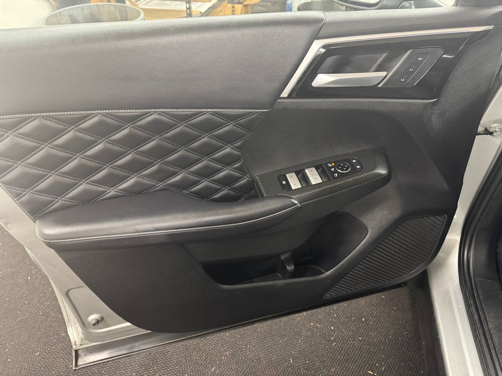 2023 Mitsubishi Outlander SEL