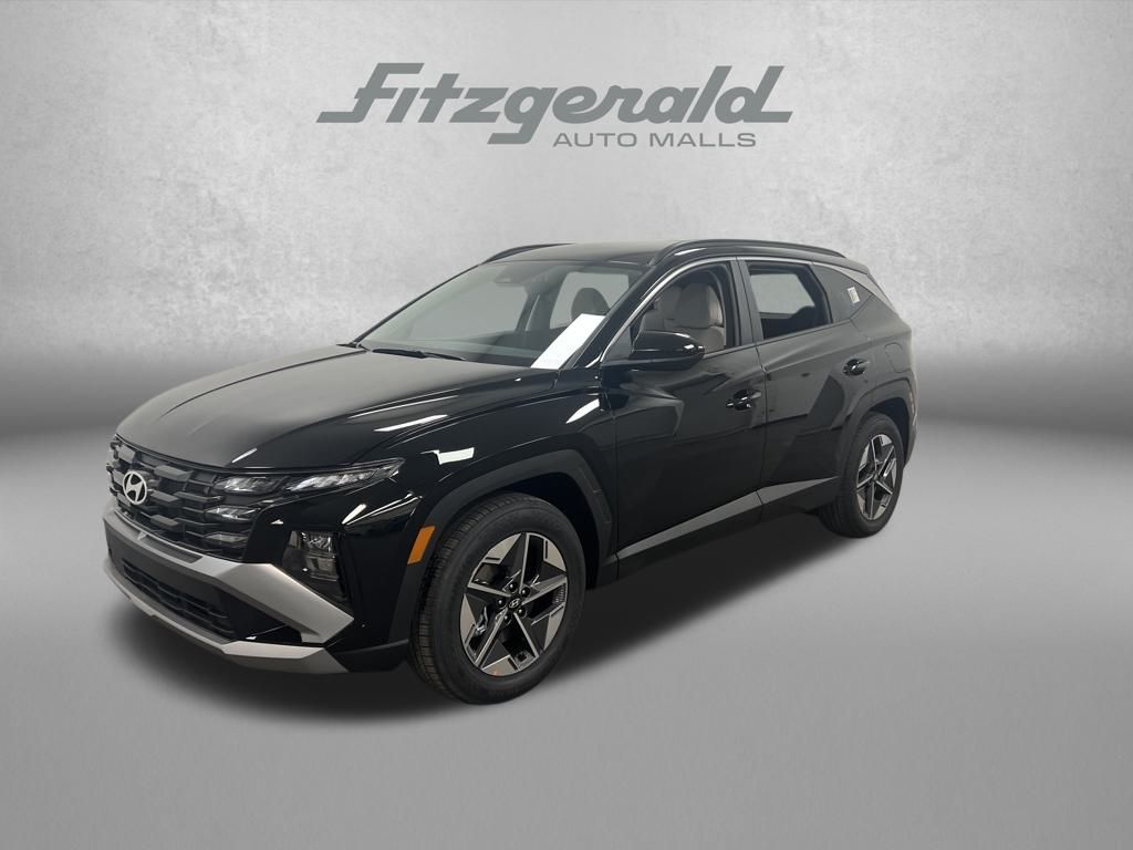 Phantom Black 2026 Hyundai Tucson SUV / Crossover Front-Wheel Drive 8-Speed Automatic