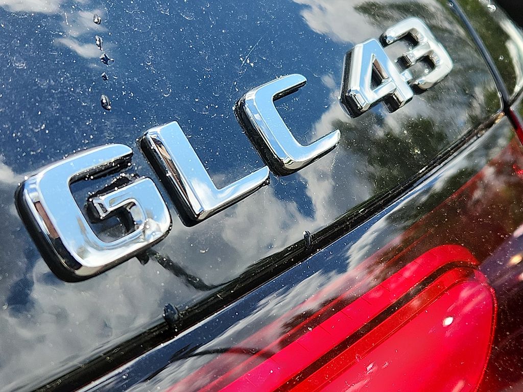 Thumbnail: 2026 Mercedes-Benz GLC - 31