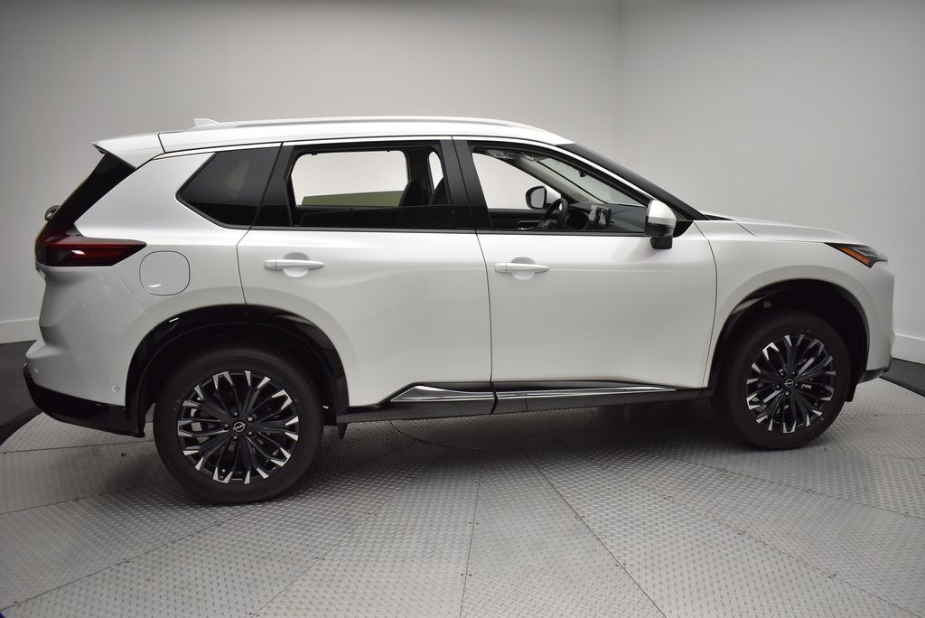 Thumbnail: 2026 Nissan Rogue - 4