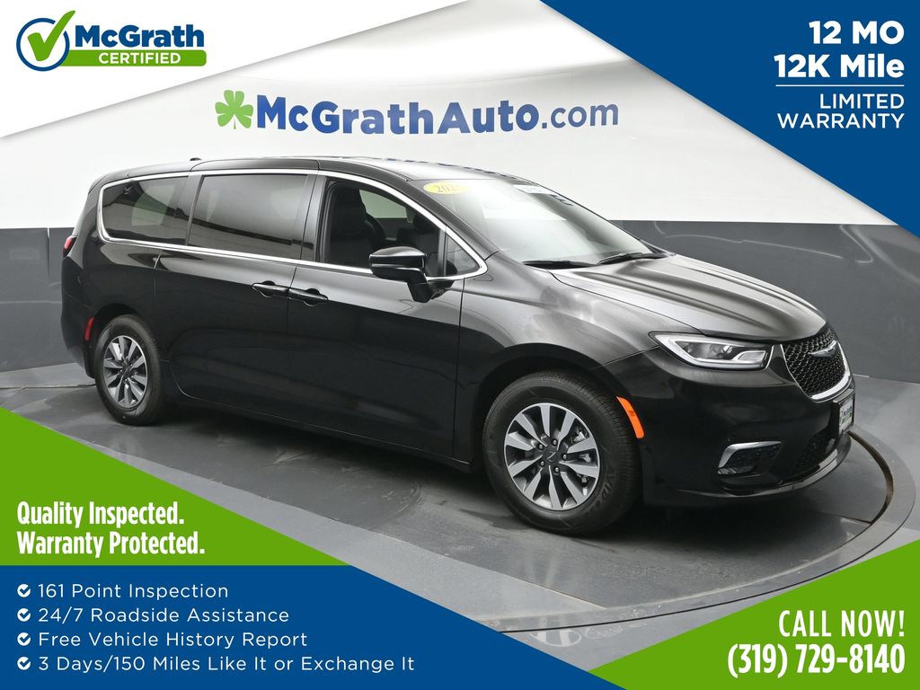 Diamond Black Crystal Pearlcoat 2025 Chrysler Pacifica Hybrid Minivan Front-Wheel Drive Continuously Variable Transmission
