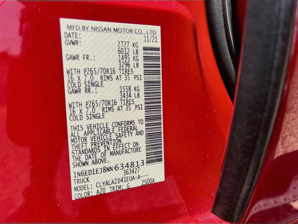 Used 2022 Red Nissan S image 29