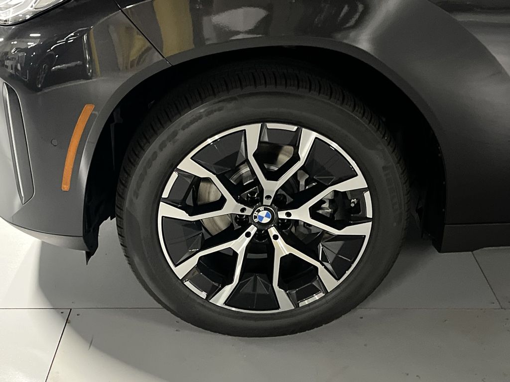 Thumbnail: 2026 BMW X3 - 10