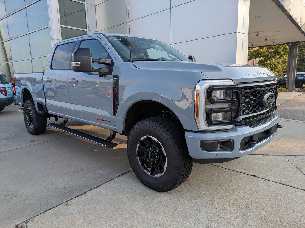 2026 Ford F-350 Super Duty LARIAT