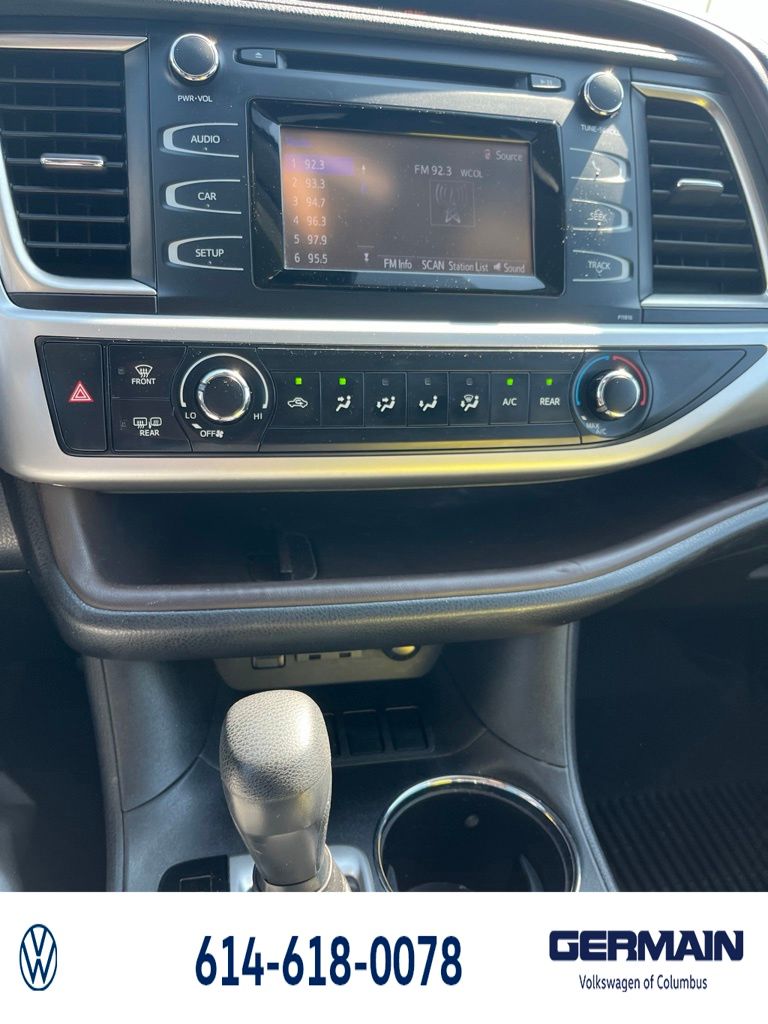 Used 2019 Blue Toyota LE image 23