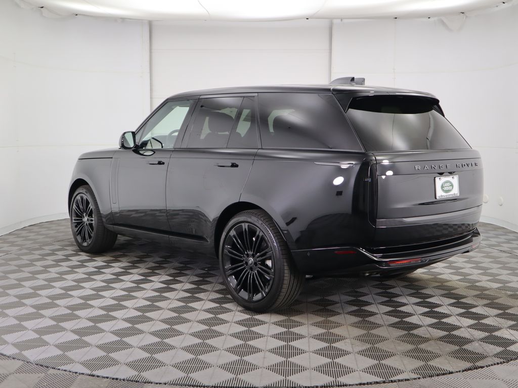 2025 Land Rover Range Rover SE 7