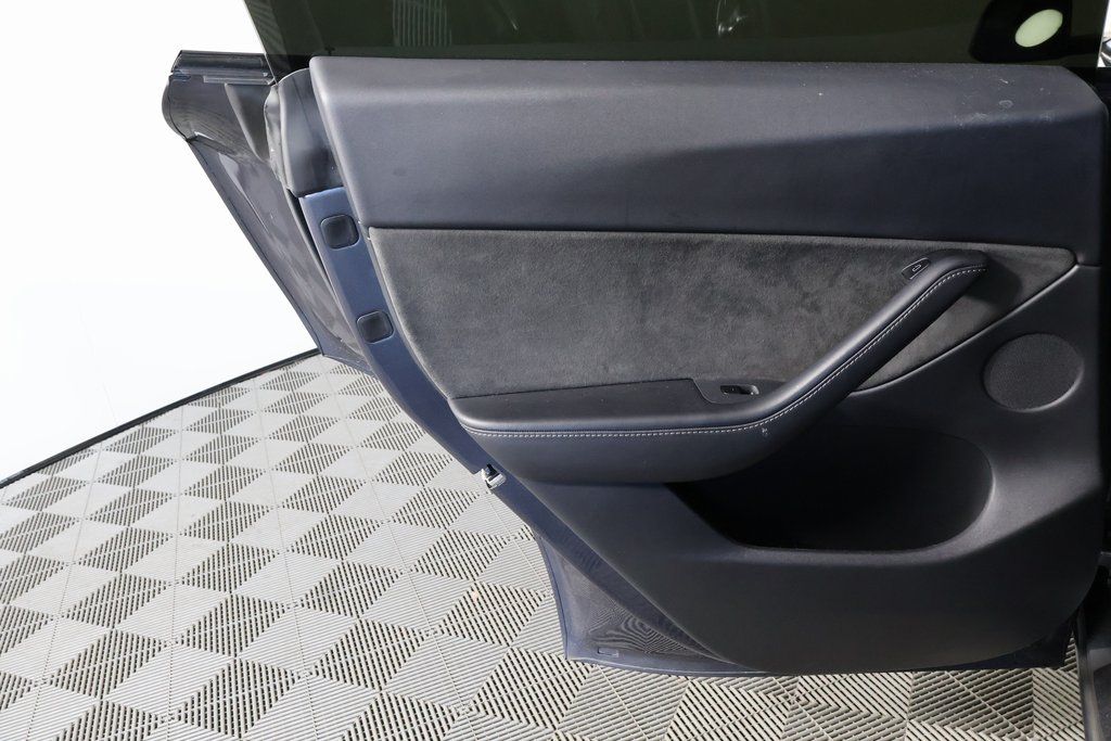 Thumbnail: 2021 Tesla Model Y - 13