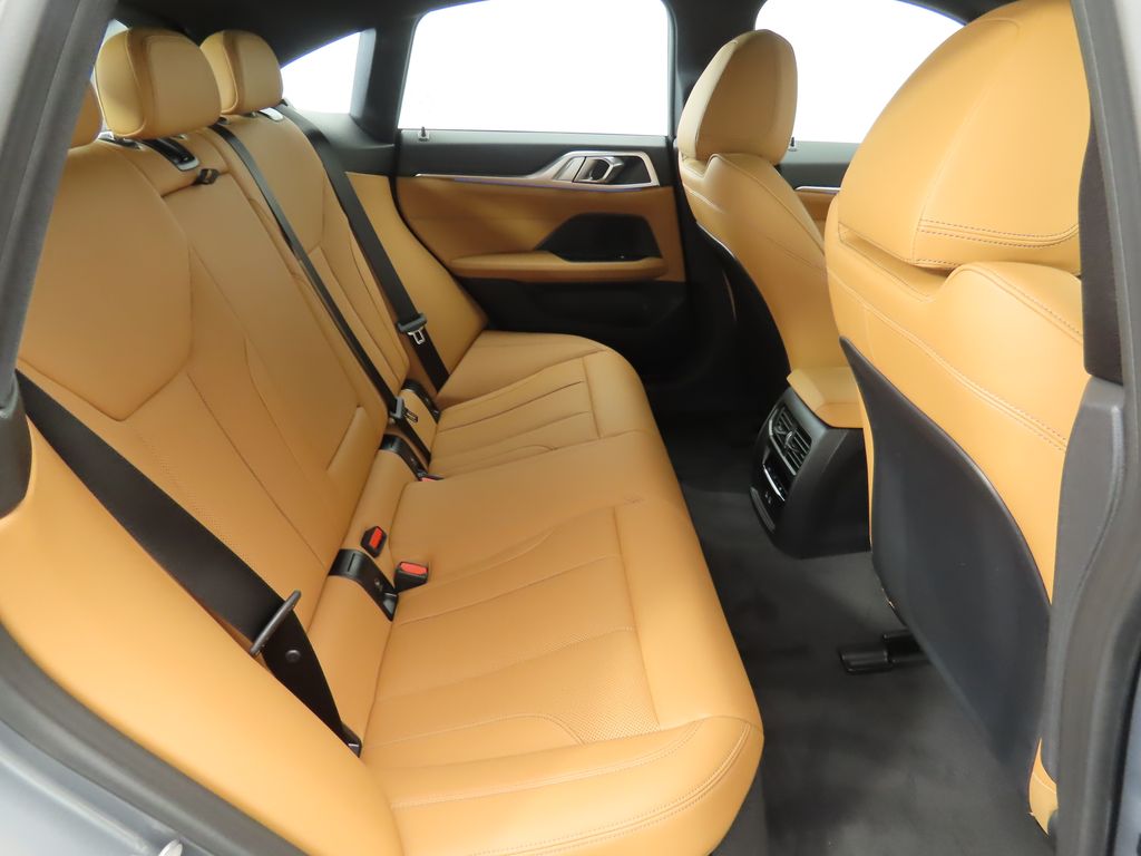 2025 BMW i4 eDrive40 22