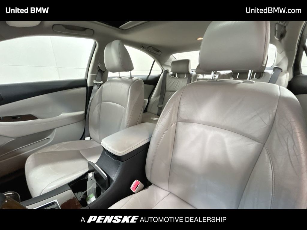 Thumbnail: 2012 Lexus ES - 13