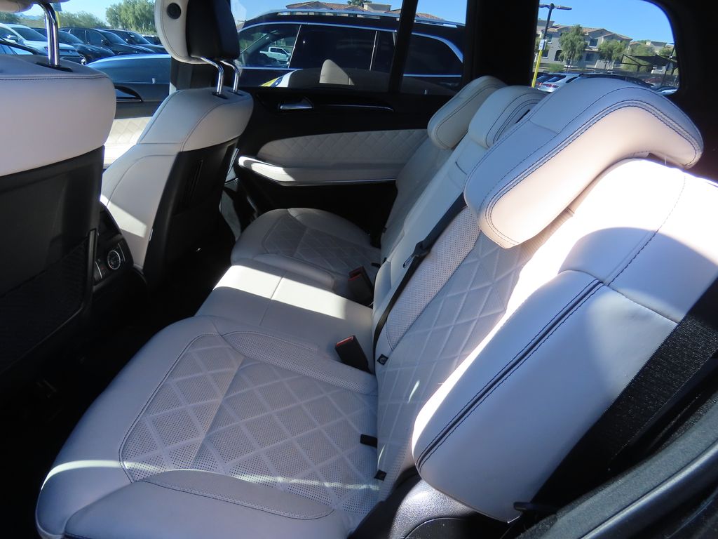 Thumbnail: 2017 Mercedes-Benz GLS - 7