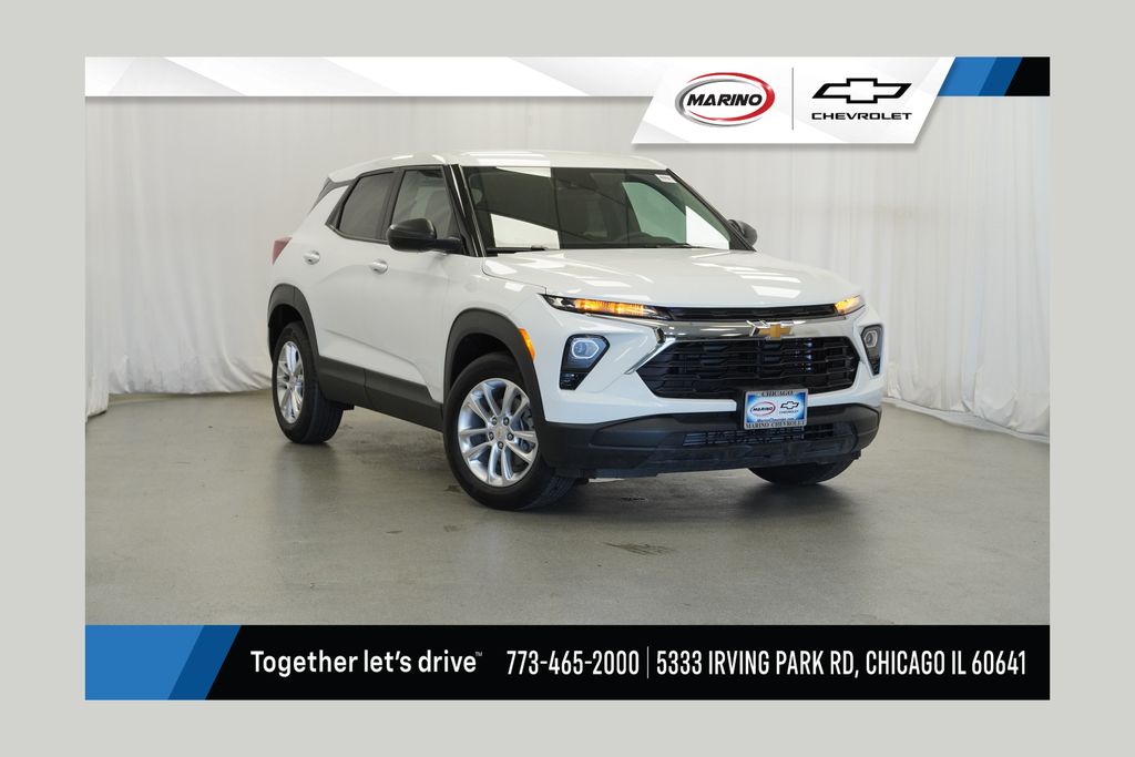 Summit White 2026 Chevrolet Trailblazer SUV / Crossover Front-Wheel Drive Continuously Variable Transmission