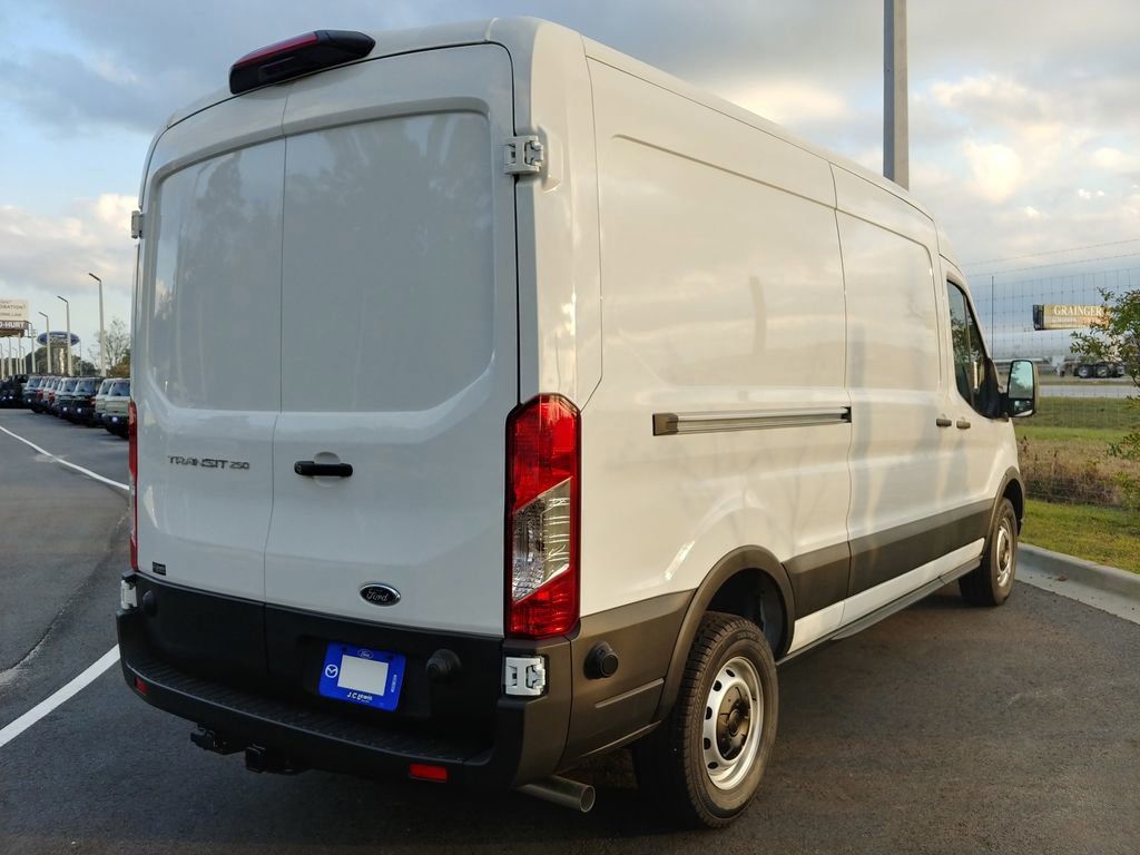 2024 Ford Transit 250