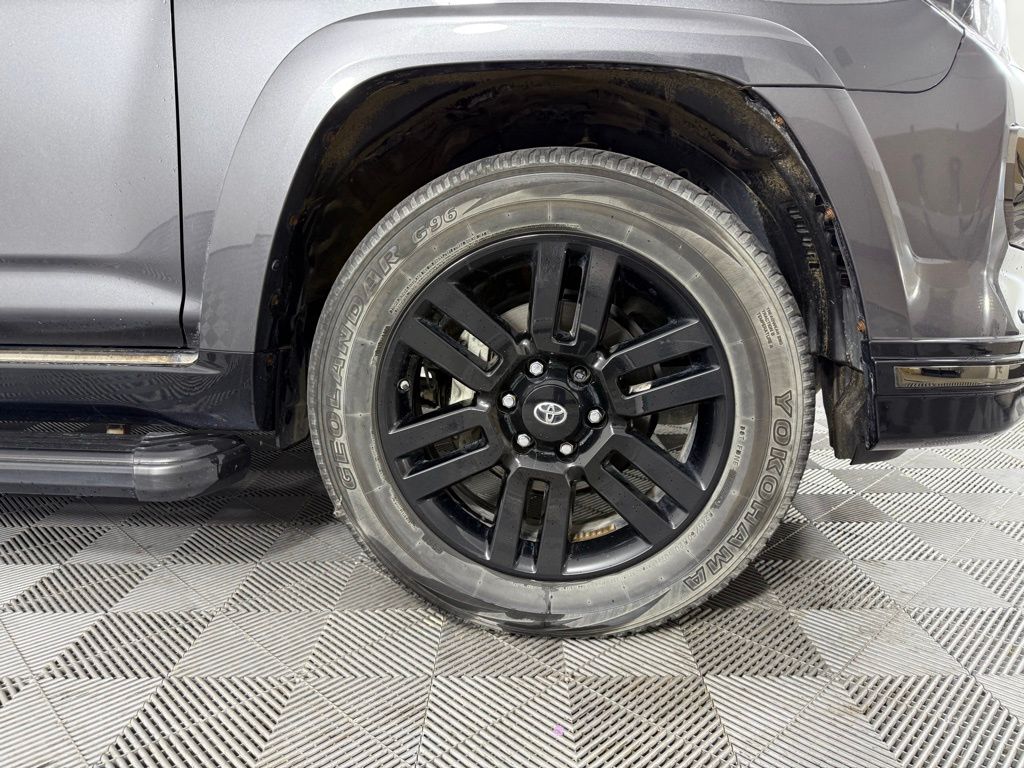 Thumbnail: 2021 Toyota 4Runner - 11