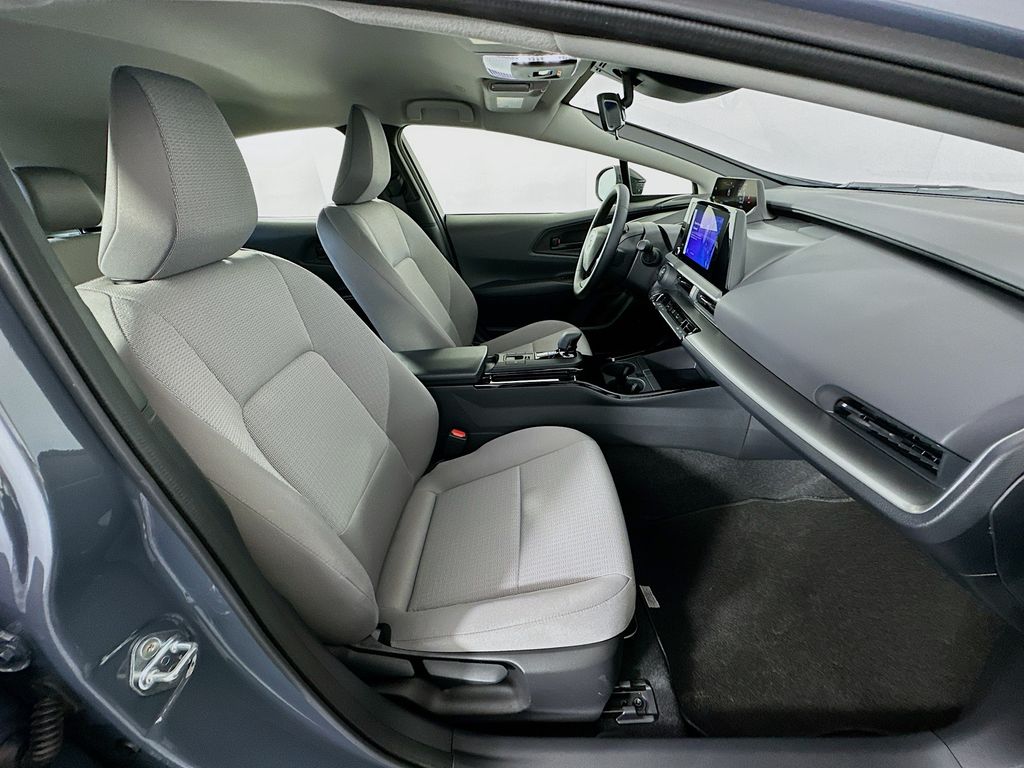 Thumbnail: 2024 Toyota Prius - 27