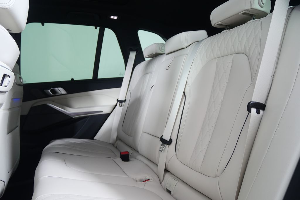 Thumbnail: 2026 BMW X5 - 16