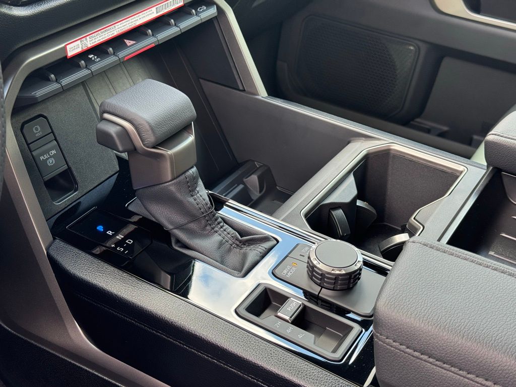 2026 Toyota Tundra SR5 CrewMax photo 12