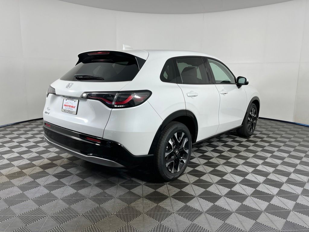 Thumbnail: 2027 Honda HR-V - 5