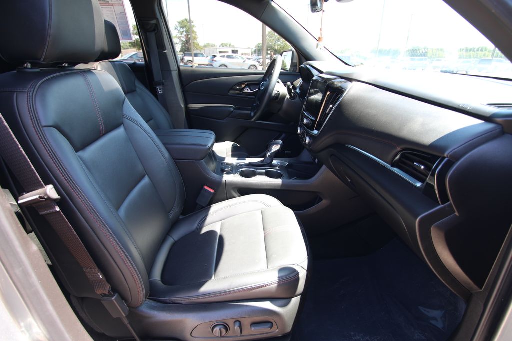 Used 2023 Chevrolet Traverse SUV