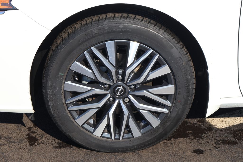 Thumbnail: 2024 Nissan Altima - 11