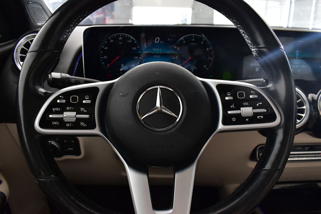 Thumbnail: 2021 Mercedes-Benz GLB - 15