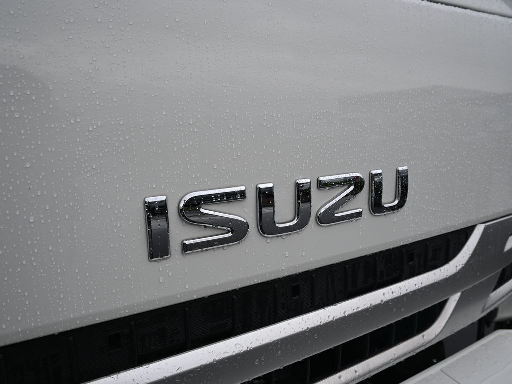 2024 Isuzu NPR HD 