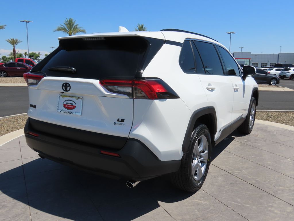 2025 Toyota RAV4 LE 5