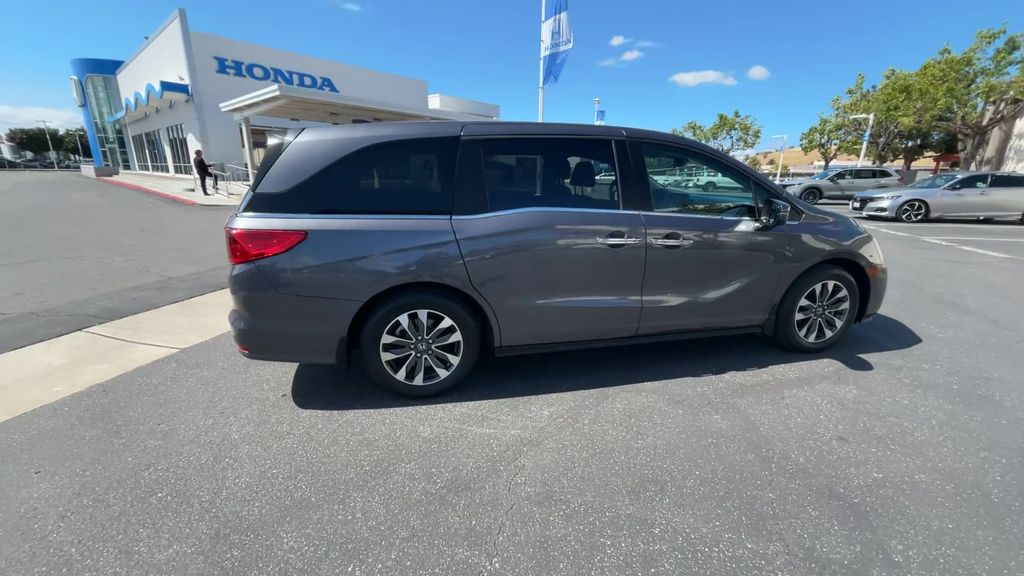 Thumbnail: 2023 Honda Odyssey - 9