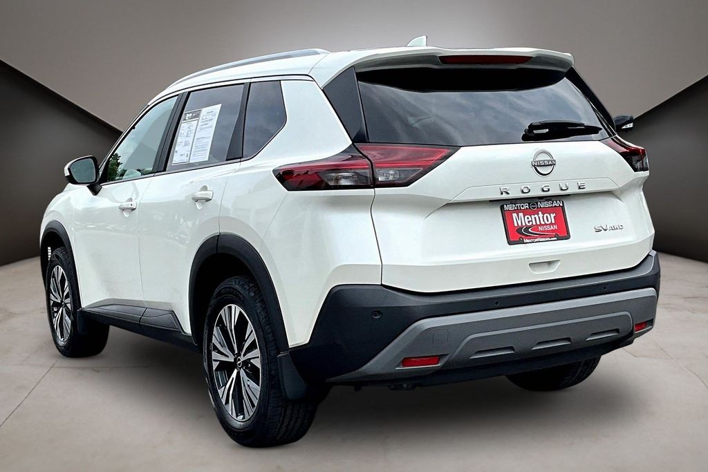 Photo 4 of 2023 Nissan Rogue SV