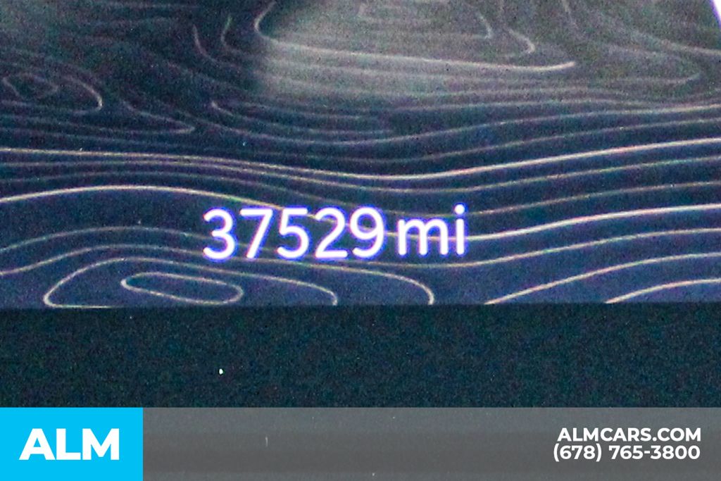 Used 2025 Silver Jeep Altitude image 39