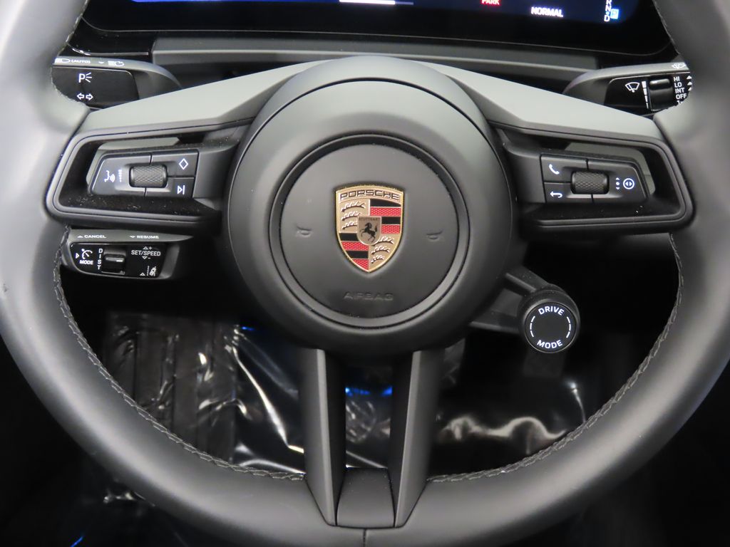 Thumbnail: 2025 Porsche Macan - 19