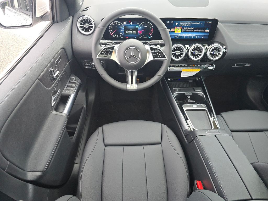New 2026 White Mercedes-Benz GLA 250 image 24