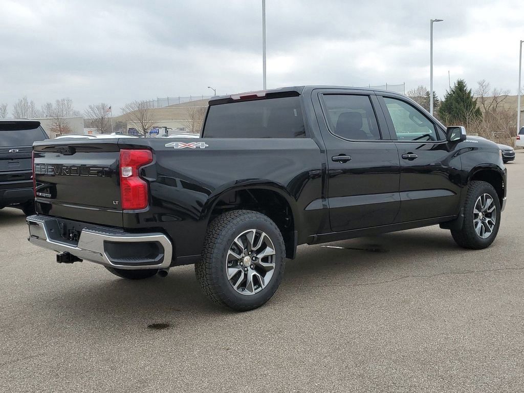 2024 Chevrolet Silverado 1500 LT 4