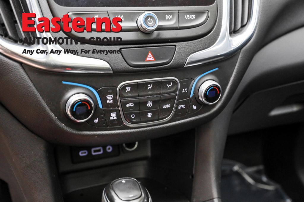 Used 2020 Silver Chevrolet LT image 20