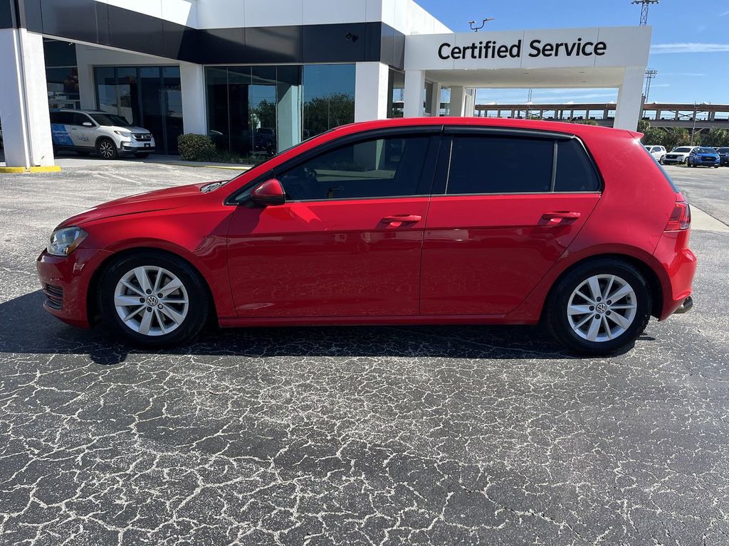 2015 Volkswagen Golf TSI S 4-Door 7