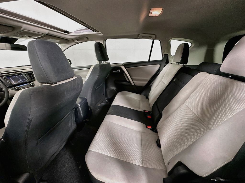 Thumbnail: 2017 Toyota RAV4 - 24