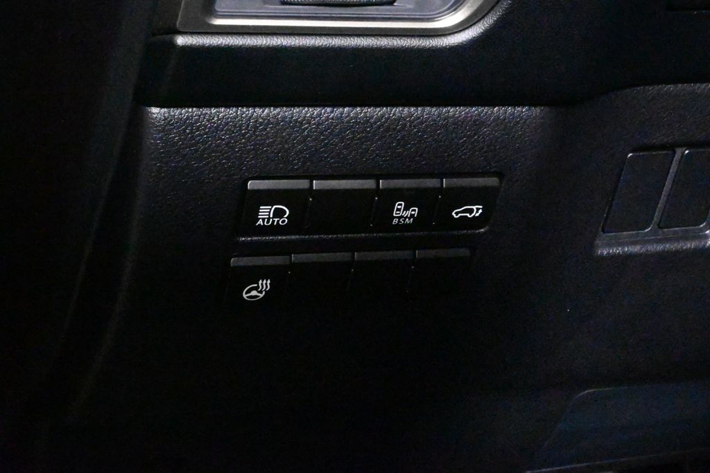 2019 Lexus NX Hybrid 300h 29