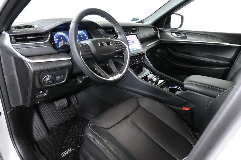 Thumbnail: 2025 Jeep Grand Cherokee - 14