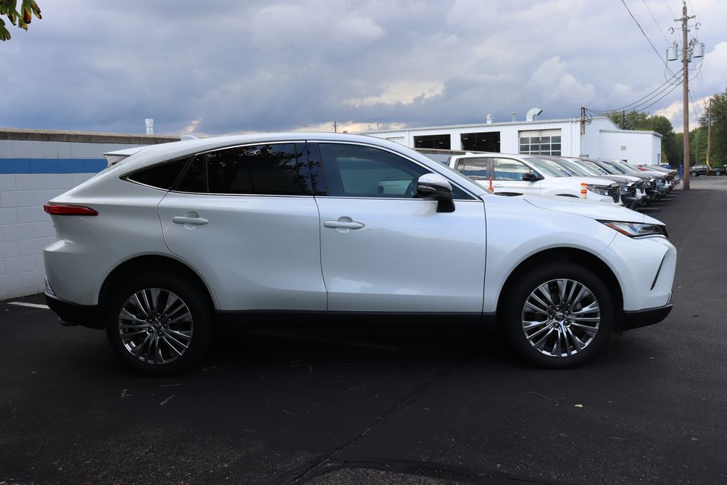 2023 Toyota Venza Limited 6