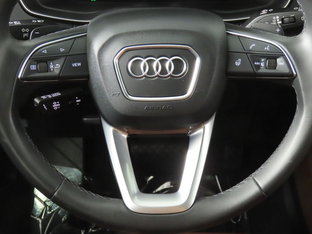 Thumbnail: 2023 Audi Q5 - 17