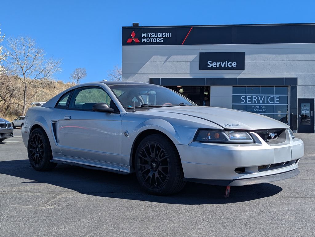 2004 Ford Mustang Coupe RWD