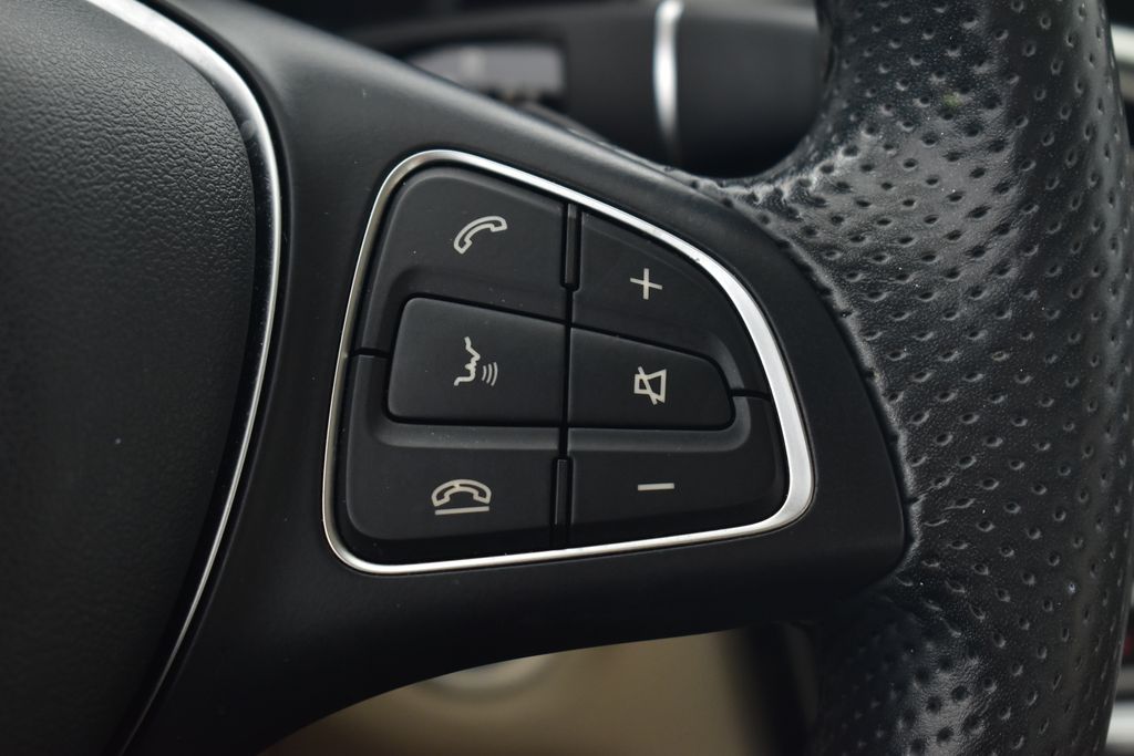 Thumbnail: 2016 Mercedes-Benz C-Class - 19