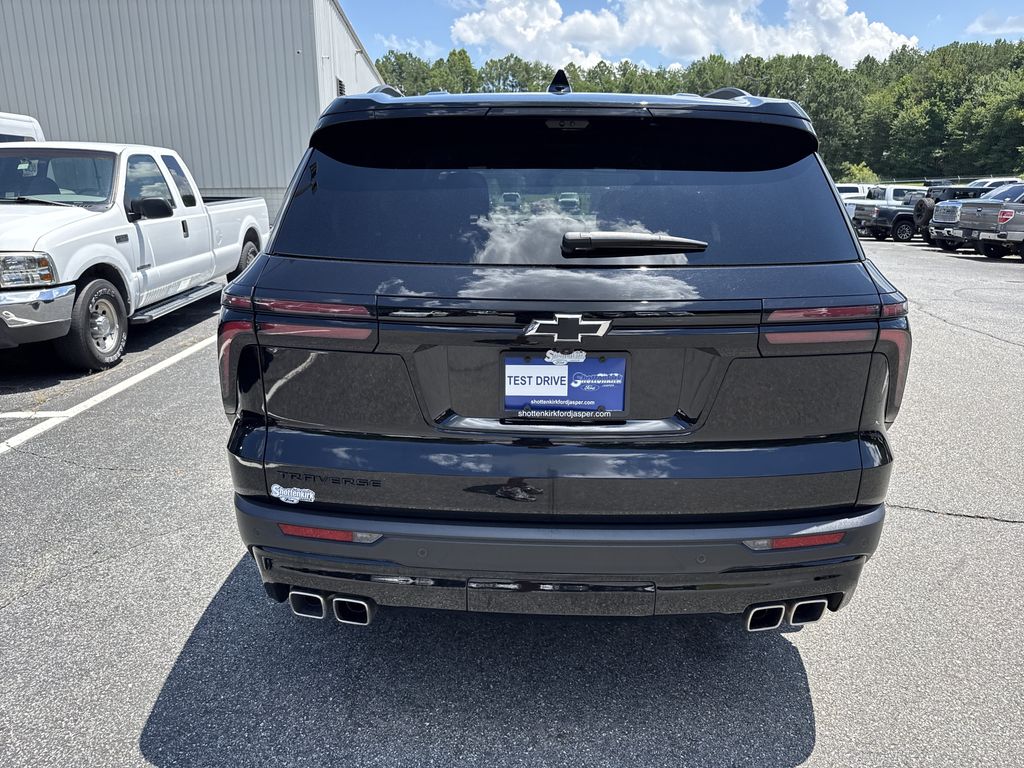 Used 2026 Chevrolet Traverse SUV