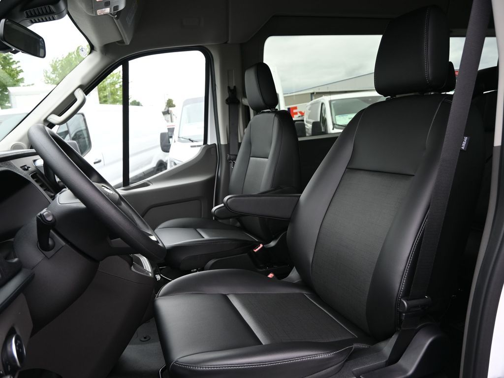 2025 Ford Transit 350 HD XL