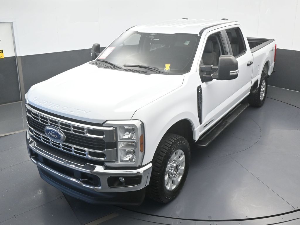 Used 2024 Oxford White Ford XLT image 48