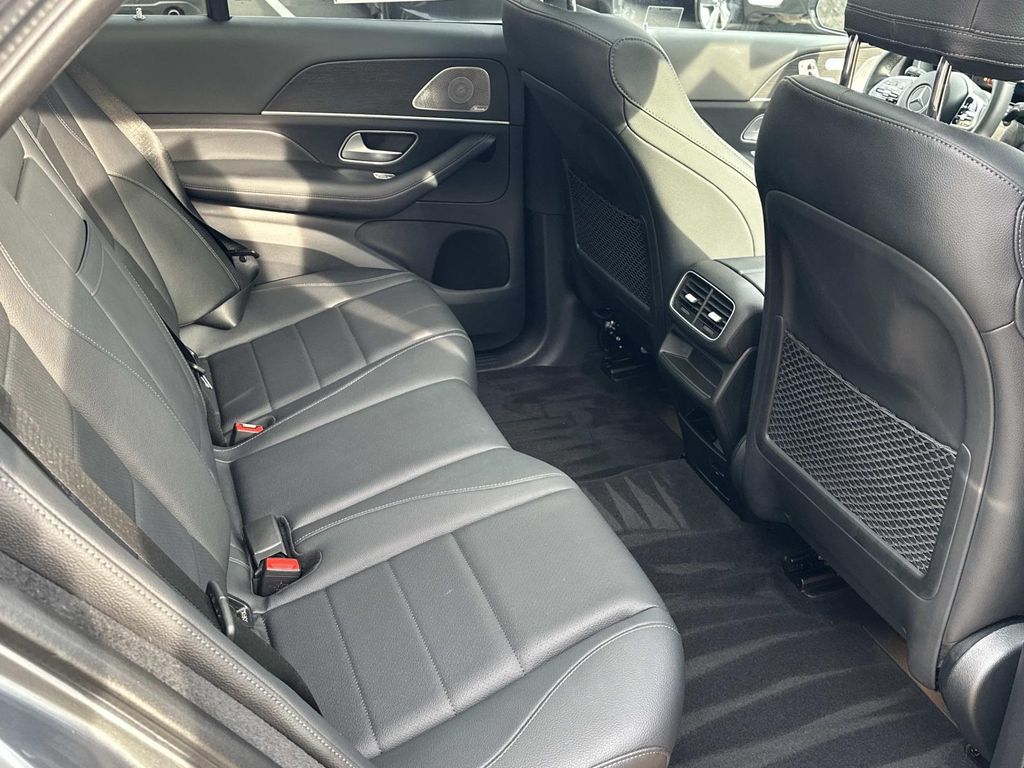 Thumbnail: 2022 Mercedes-Benz GLE - 23