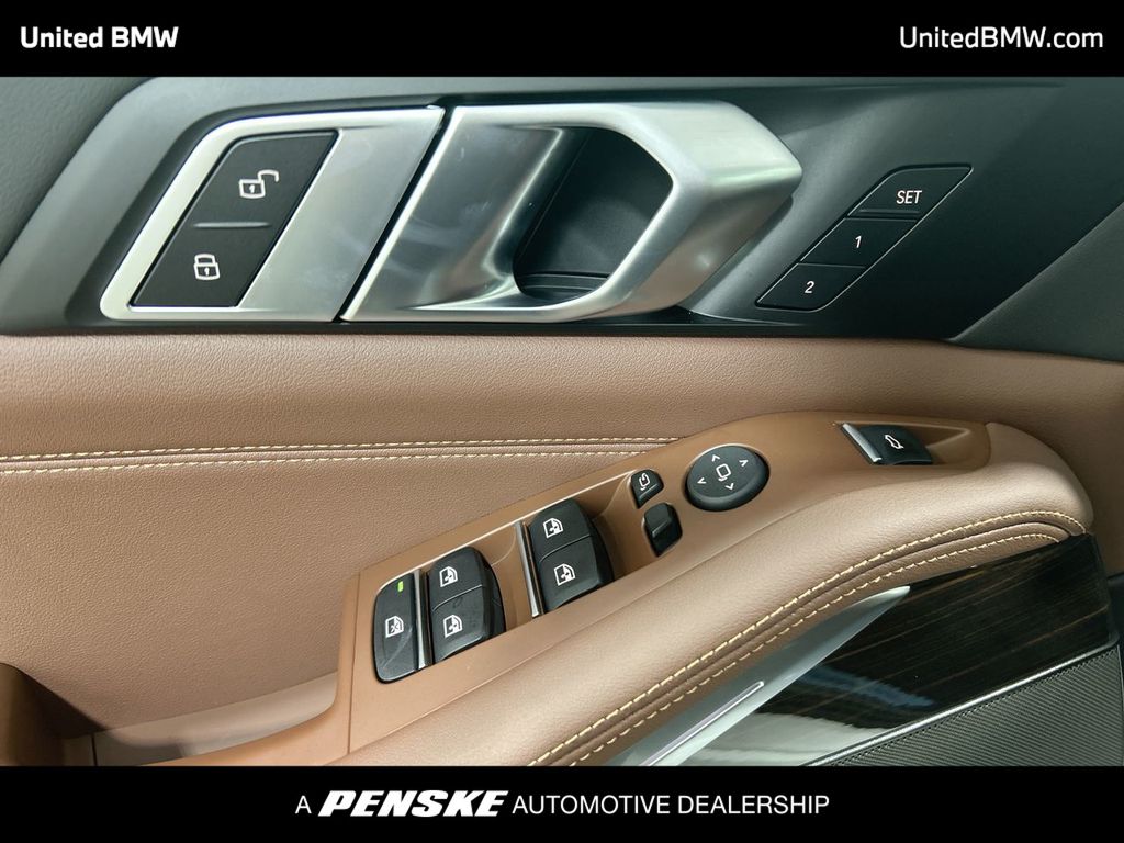 Thumbnail: 2026 BMW X5 - 11