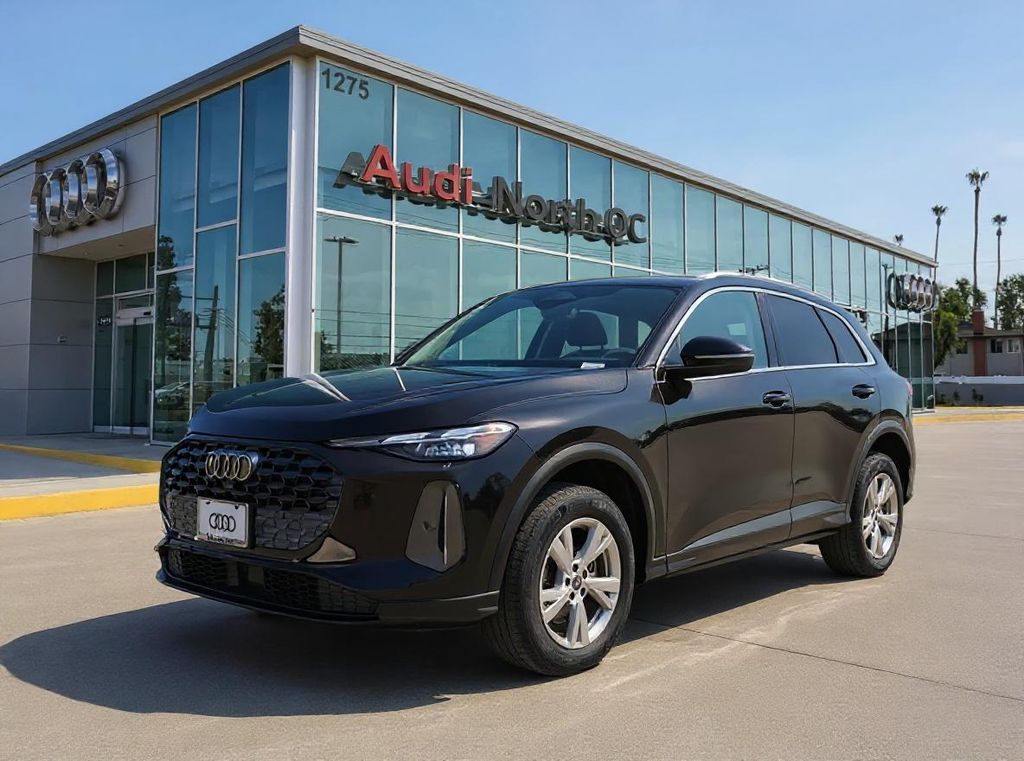 Thumbnail: 2025 Audi Q5 - 1