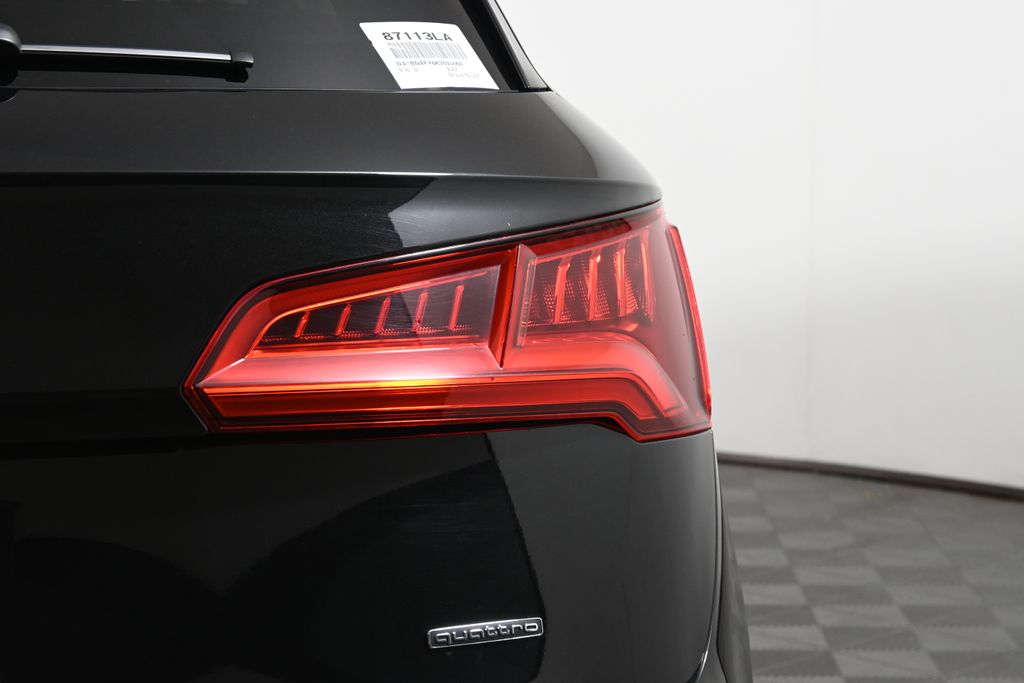 Thumbnail: 2019 Audi Q5 - 13