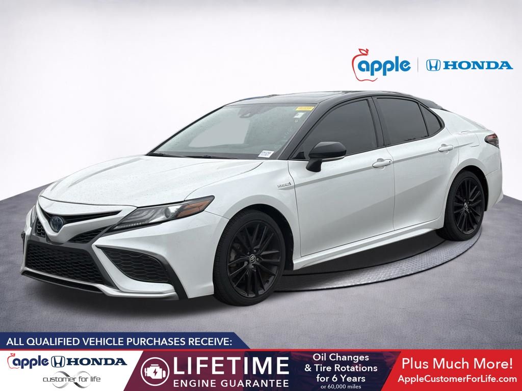 2021 Toyota Camry XSE Hybrid