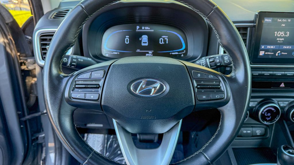 Used 2024 Hyundai Venue SEL 4D Sport Utility